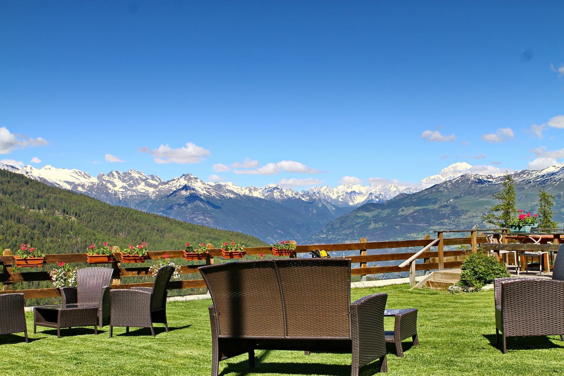 Terrazza con vista sulle Alpi